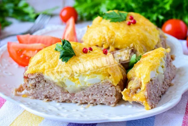 Стопки з фаршу в духовці з сиром і картоплею