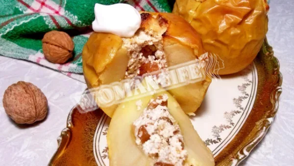 Печені яблука з сюрпризом