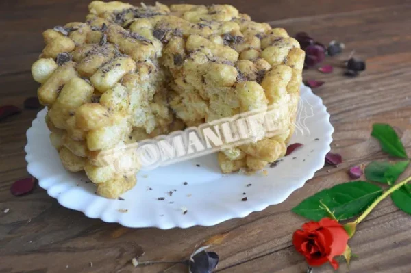Торт з кукурудзяних паличок з ірисками