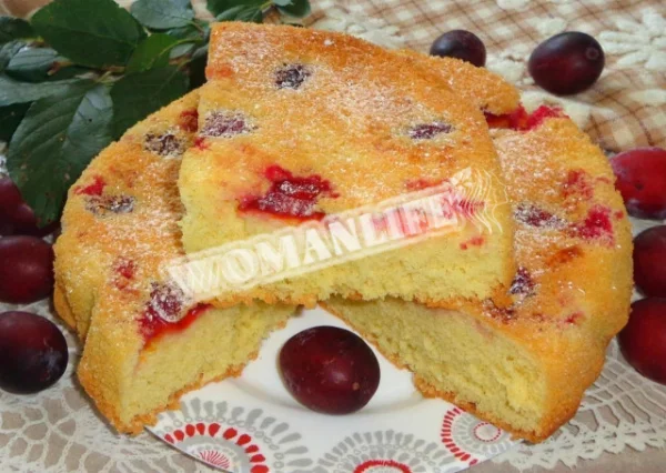 Сливовий бісквіт