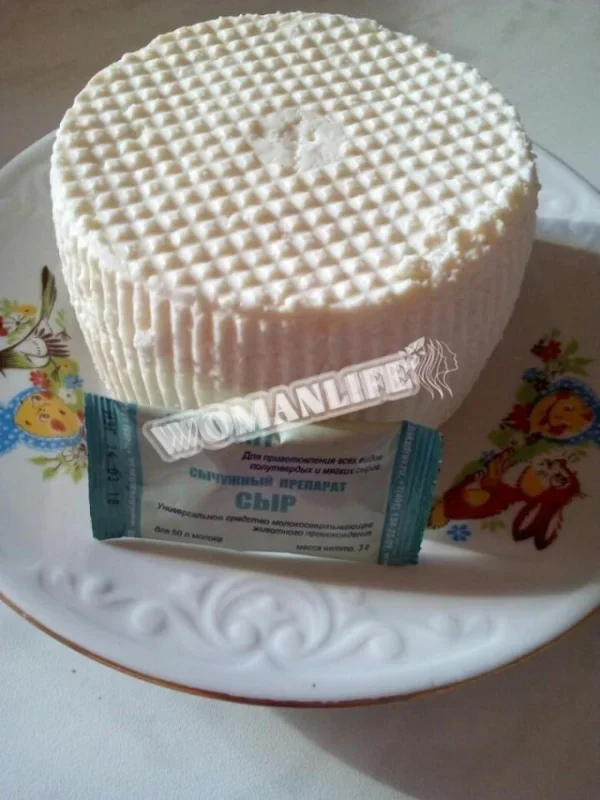 Сир Рікотта з сироваткою і молоком
