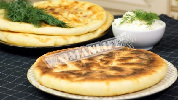 Хліб з сиром і кропом Хачапурі