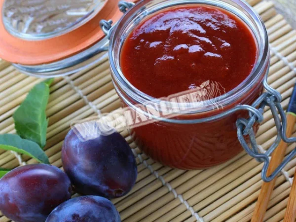 Червоний китайський соус