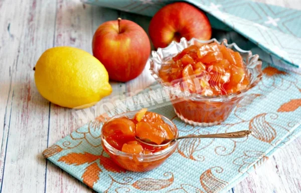 Яблучне варення шматочками з лимоном