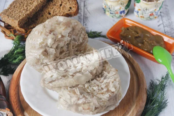 Ковбаска в пляшці з желатином
