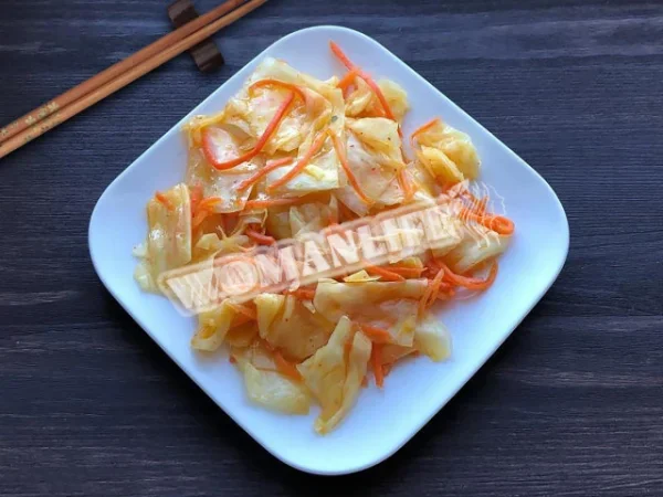 Маринована капуста по-корейськи з шафраном