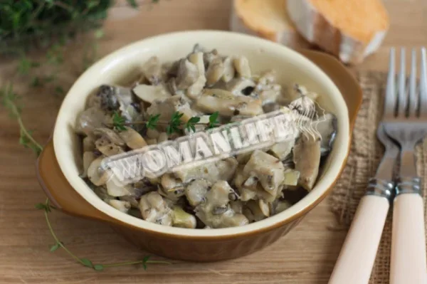Гливи в сметані