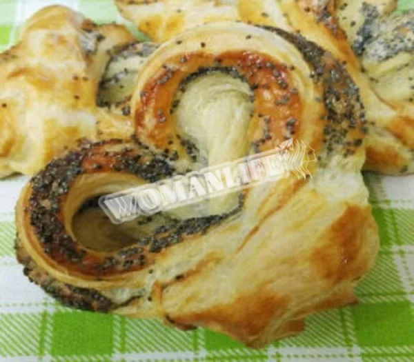 Булочки Сердечка з маком і цукром