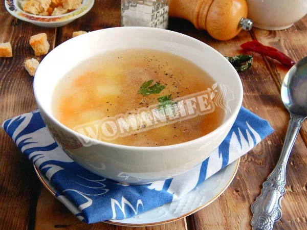 Щі зі свіжої капусти з м'ясом