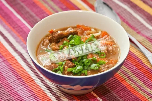 Класичний лагман з баранини