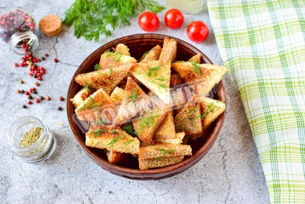 Грінки з часником на сковороді