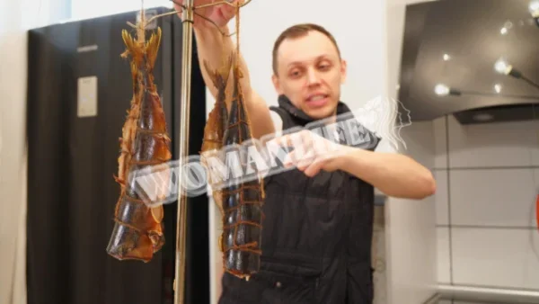 Скумбрія гарячого копчення на кухні