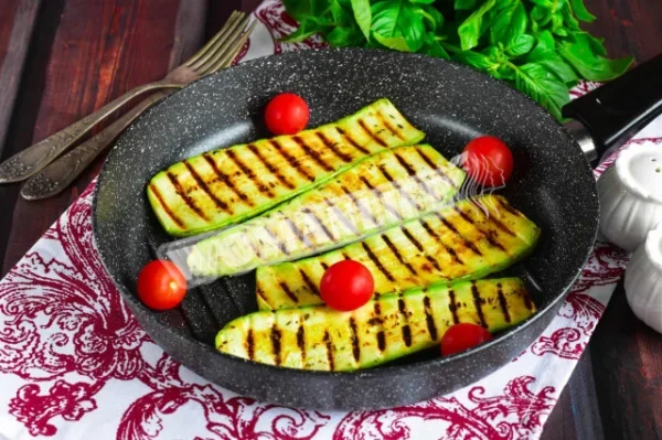 Кабачки на грилі без масла