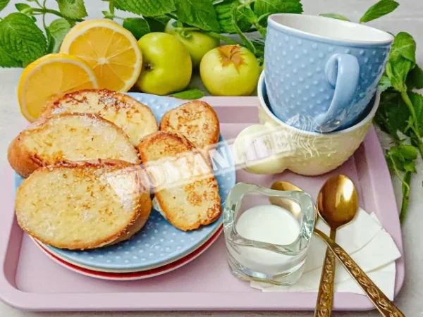 Тости з яйцем і цукром