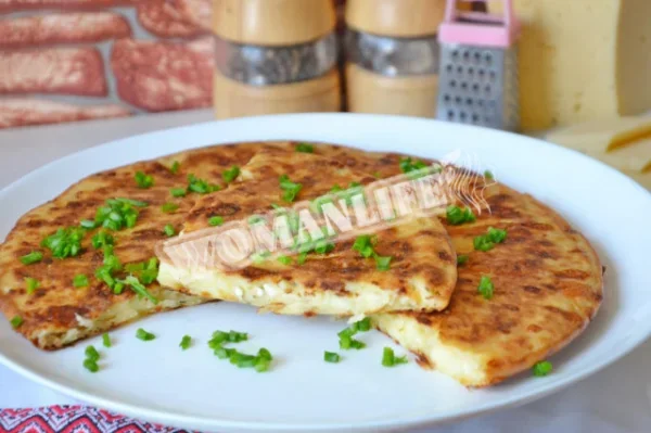 Хачапурі з рисовим борошном на сковороді