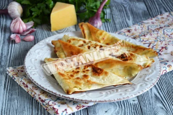 Конвертики з лаваша з сиром