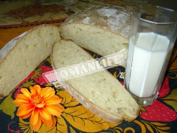 Домашній хліб з хмелем