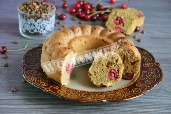 Кавовий пиріг з вишнею