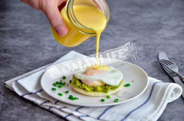 Масляно-яєчний соус