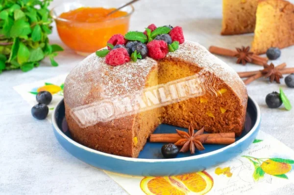 Пиріг з варенням і молоком
