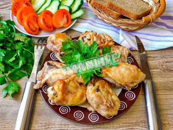 Шматочки курки в духовці