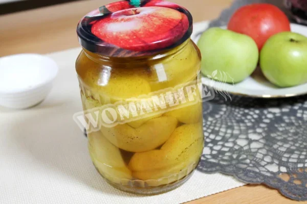 Мариновані яблука на зиму