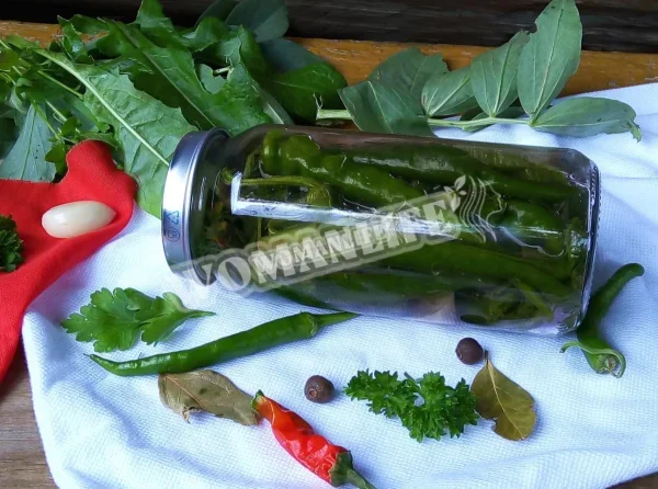 Маринований гострий перець на зиму