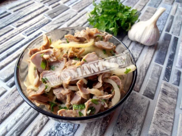 Мариновані курячі шлунки