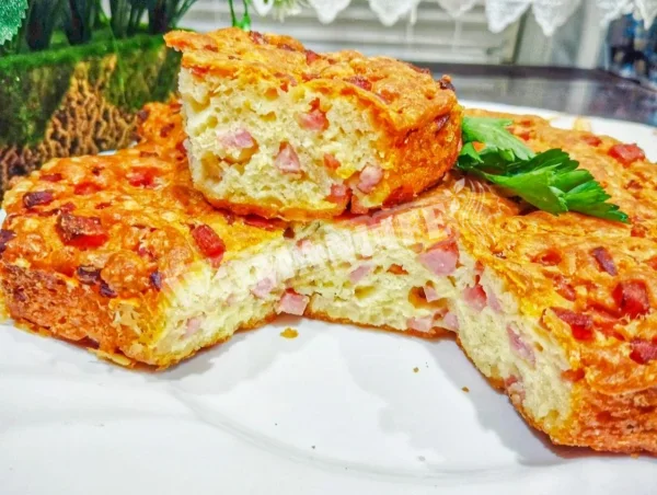 Маффін з ковбасою та сиром