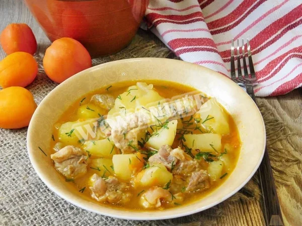 Картопляний соус з м'ясом