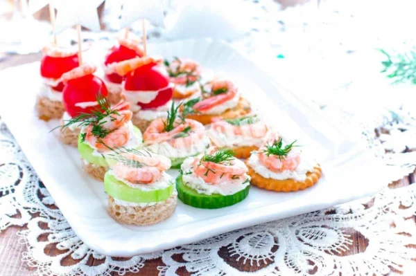 Канапе з креветками