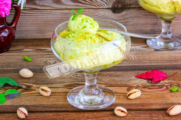 Домашнє фісташкове морозиво