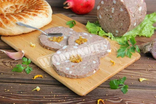 Ковбаса в шинковарці