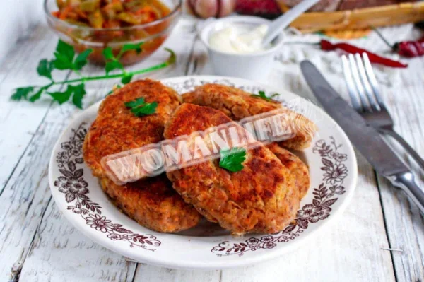 Котлети з яловичого фаршу на сковороді