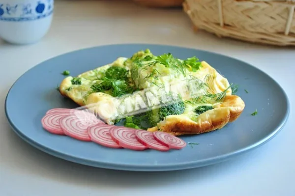 Яєчна запіканка на сковороді
