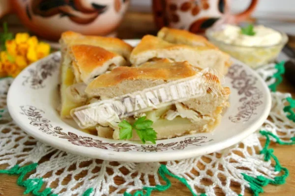 Курник в духовці з куркою