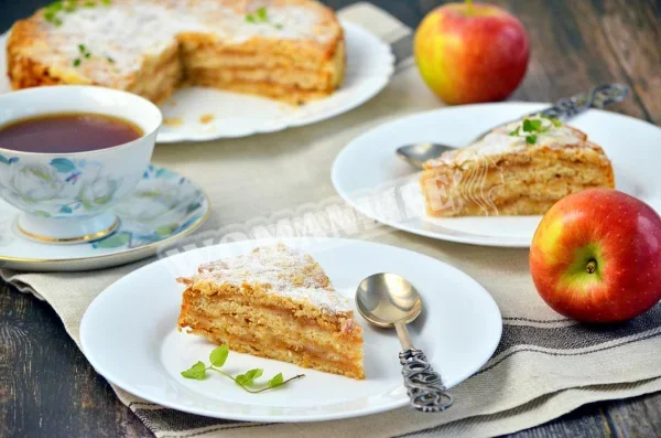 Насипний пиріг з яблуками