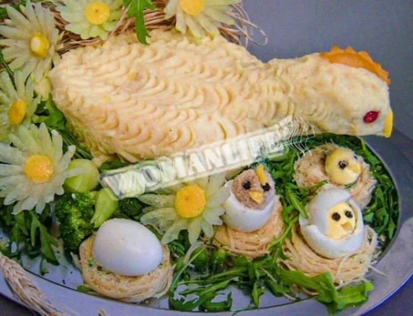 Чубатка (курка з картопляного пюре) з курчатами