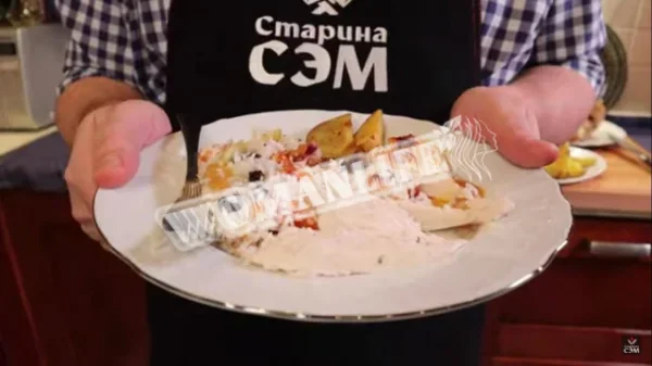 Курка в духовці з двома гарнірами