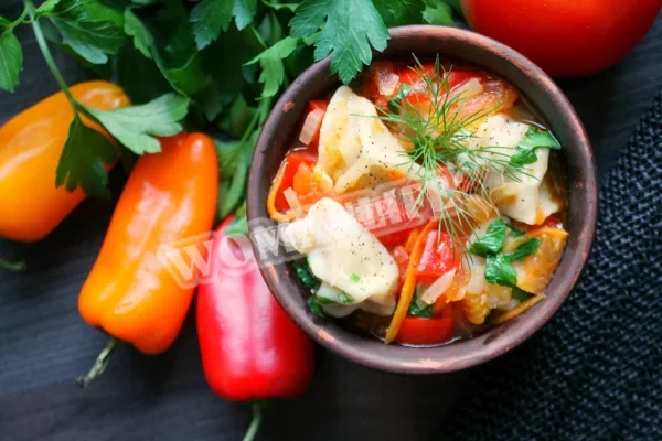 Вареники з овочами на сковороді