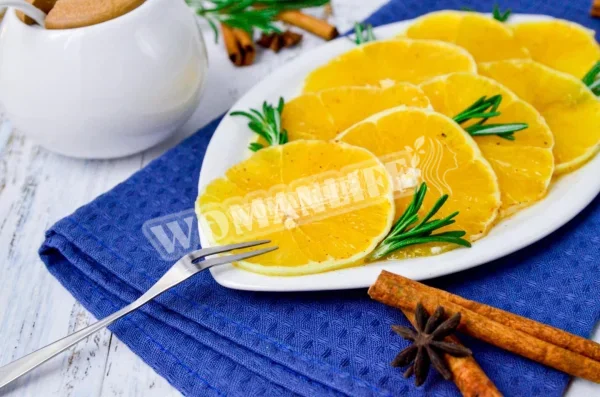 Десерт з апельсинів і кориці