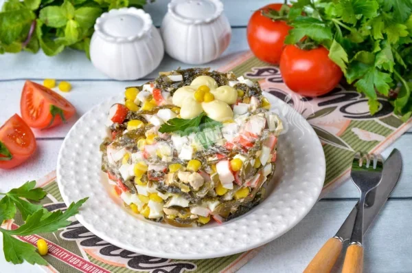 Салат з морської капусти яйце кукурудза