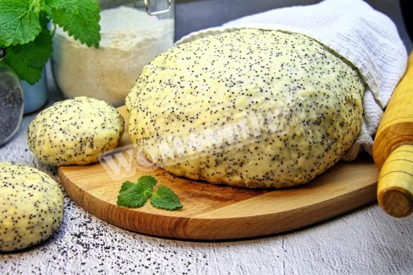 Дріжджове тісто з маком