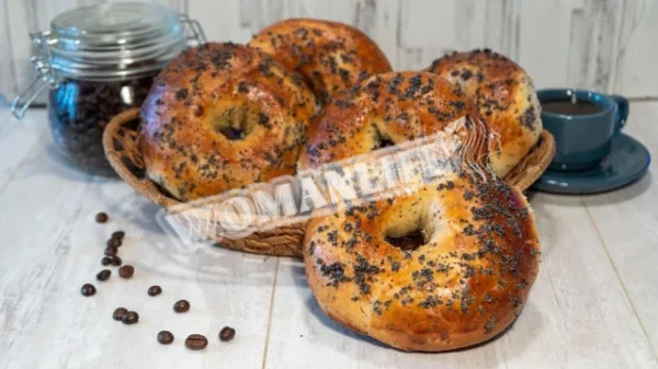 Бублики з маком і молоком