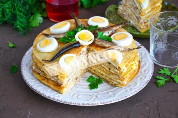 Солоний млинцевий торт