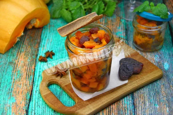 Начинка для випічки з гарбузом і курагою на зиму