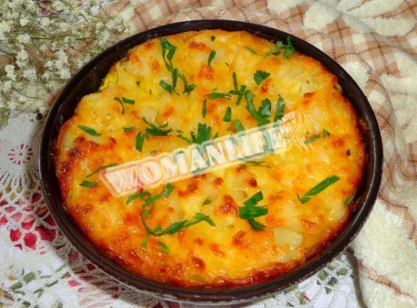 Макарони, запечені в яйцях з твердим сиром