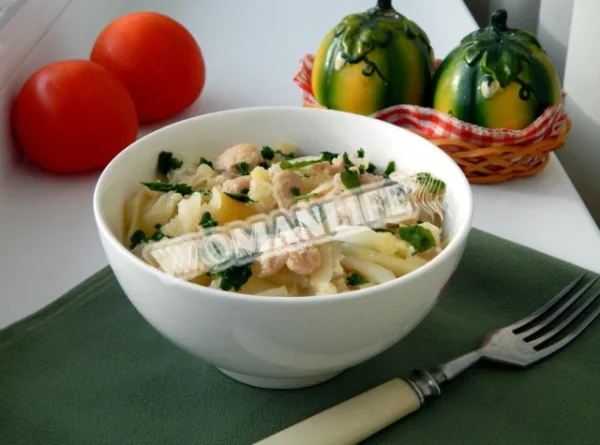 Капуста картопля м'ясо цибуля для другої страви