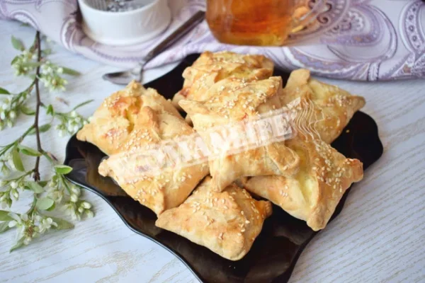 Листкові конвертики з сиром