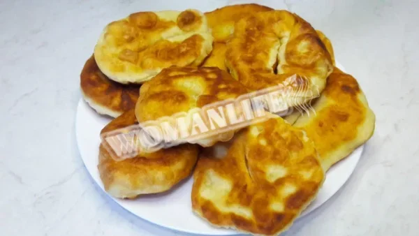 Пухкі смажені коржики на кефірі